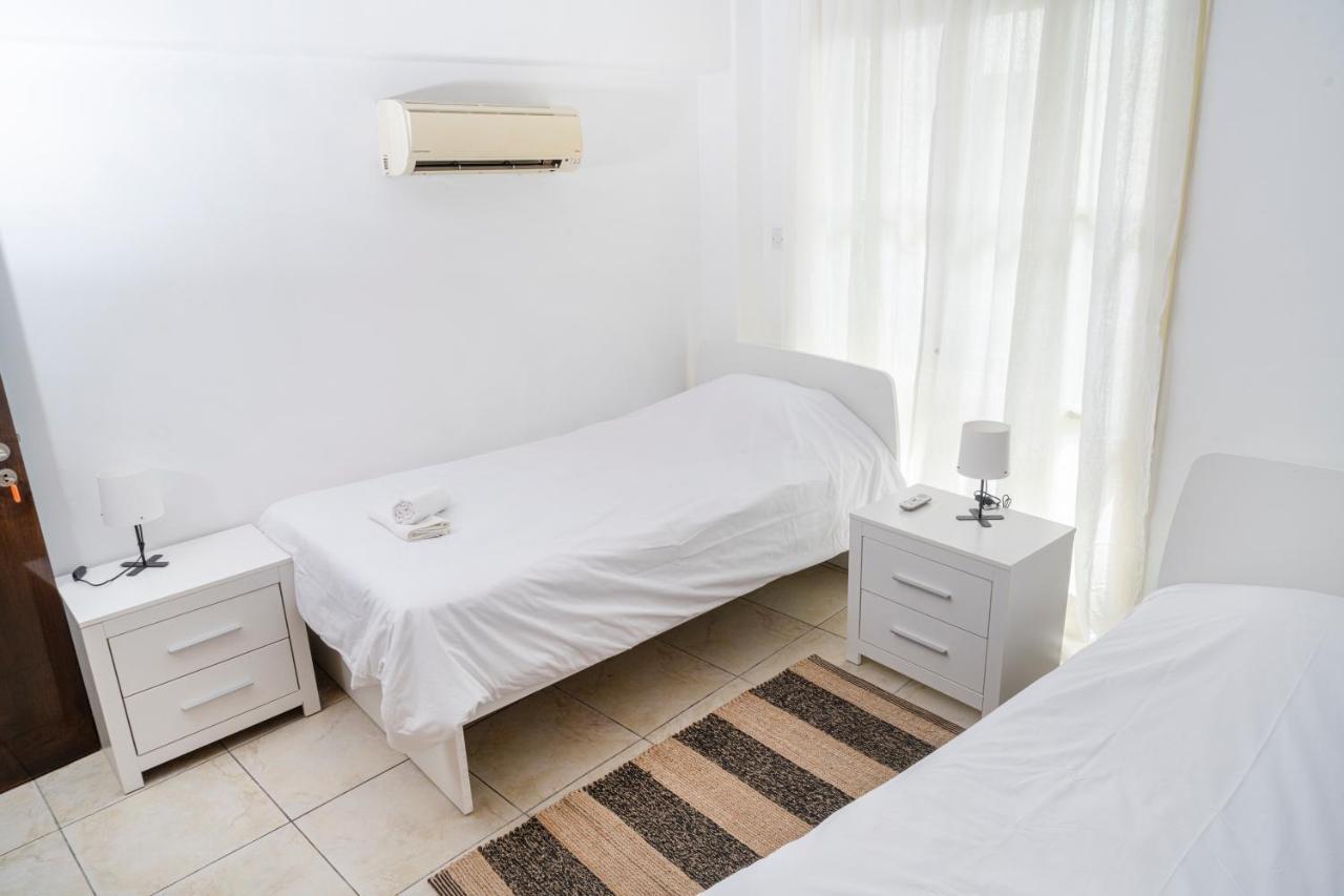 Private Room In Shared Flat Nicosia Luaran gambar