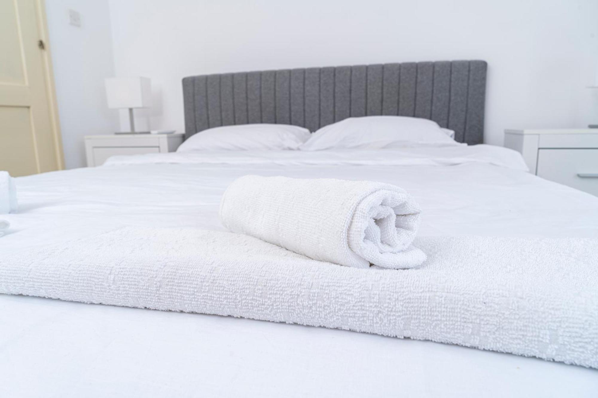 Private Room In Shared Flat Nicosia Luaran gambar