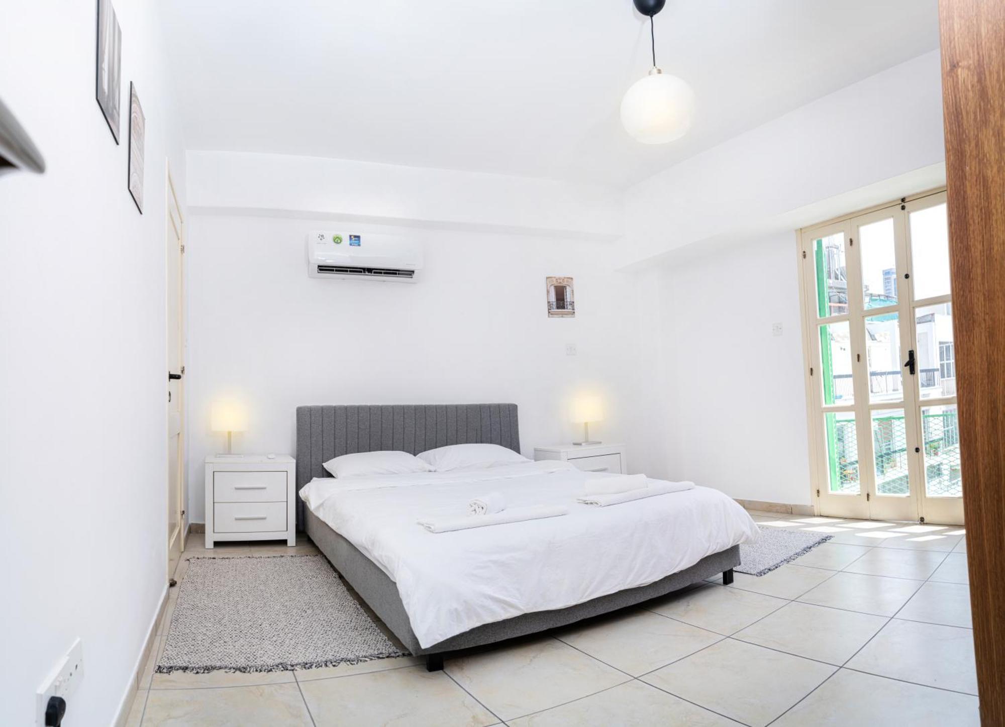 Private Room In Shared Flat Nicosia Luaran gambar