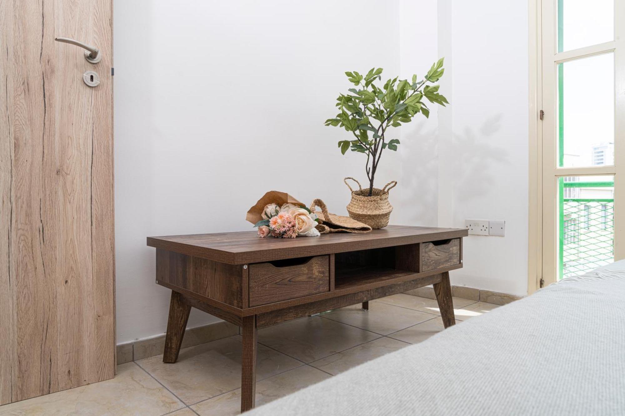 Private Room In Shared Flat Nicosia Luaran gambar
