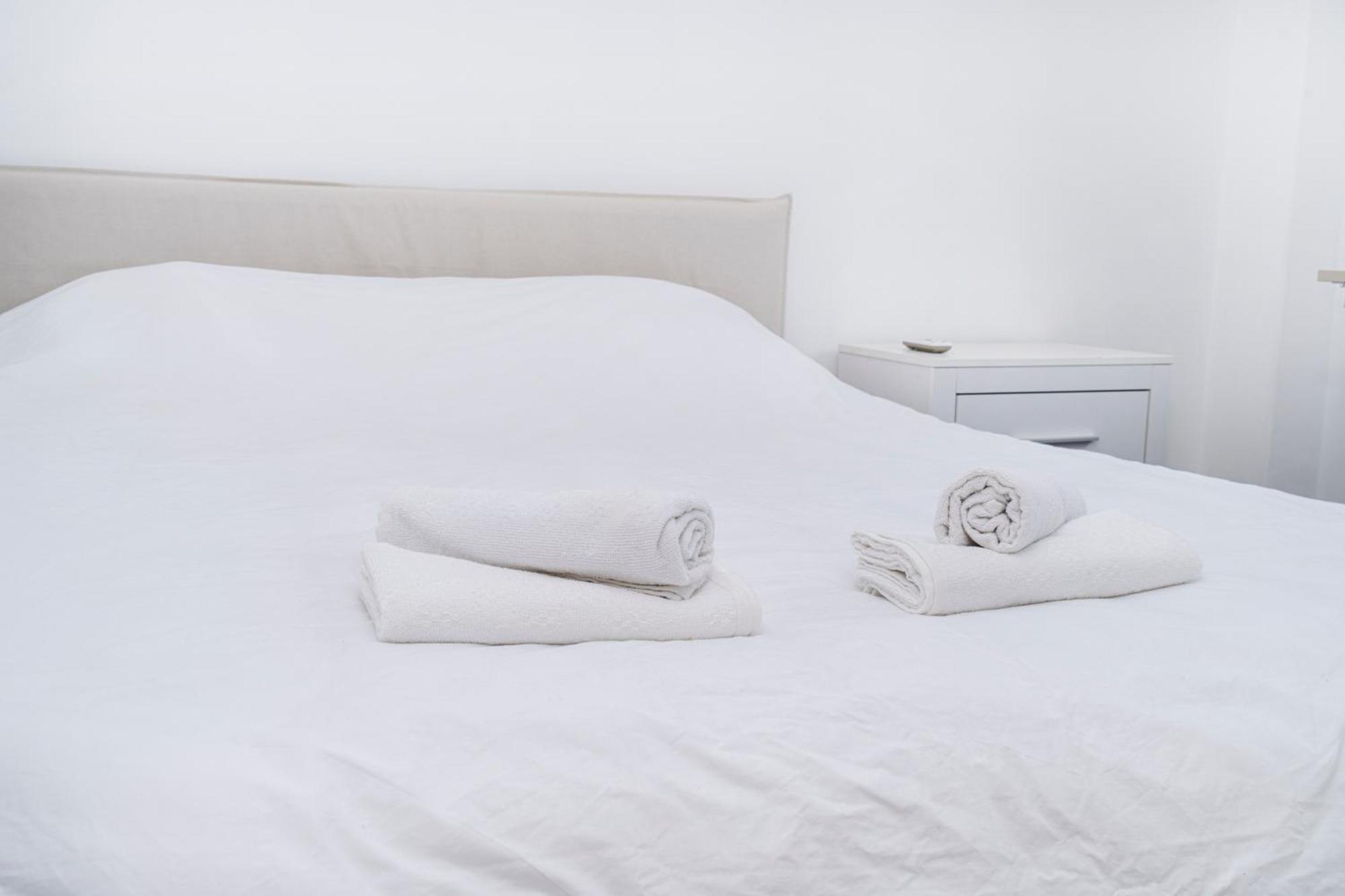 Private Room In Shared Flat Nicosia Luaran gambar